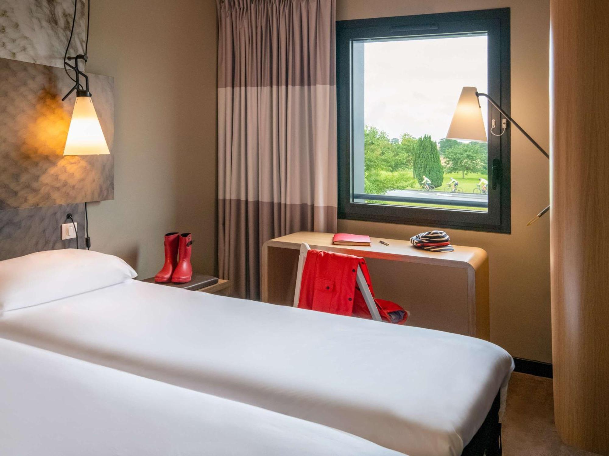 Ibis Pontorson Baie Du Mont Saint Michel Hotel Kültér fotó